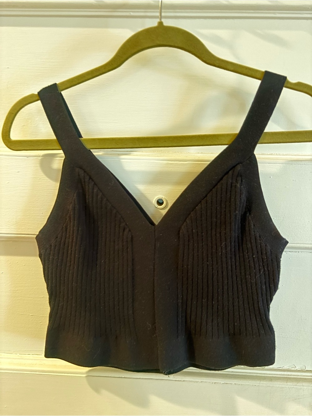 H&M Black Ribbed V-Neck Cropped Tank